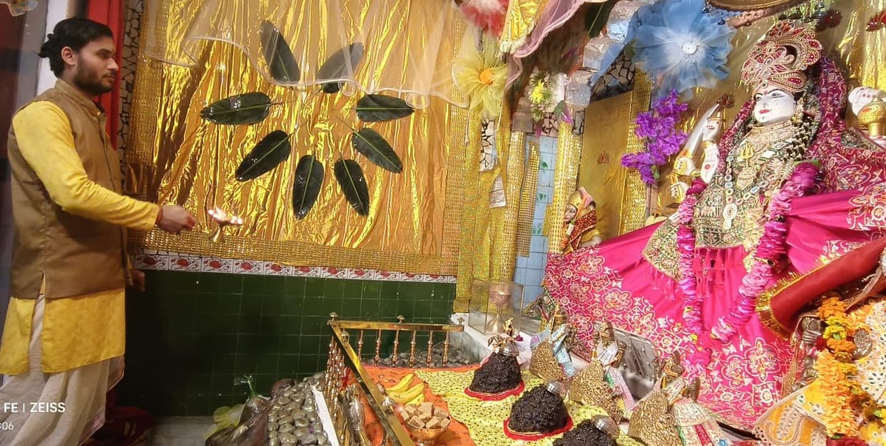 Mother Kushmanda Worshipped on the Fourth Day of Navratri