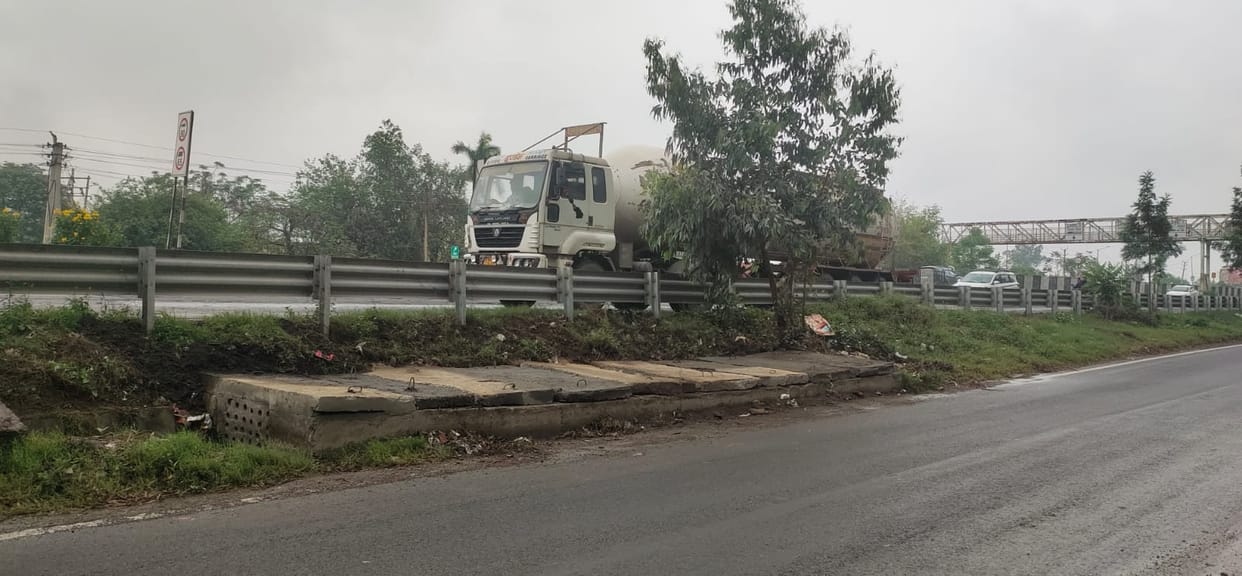 The NHAI team covered the drain where a young man died in an accident.