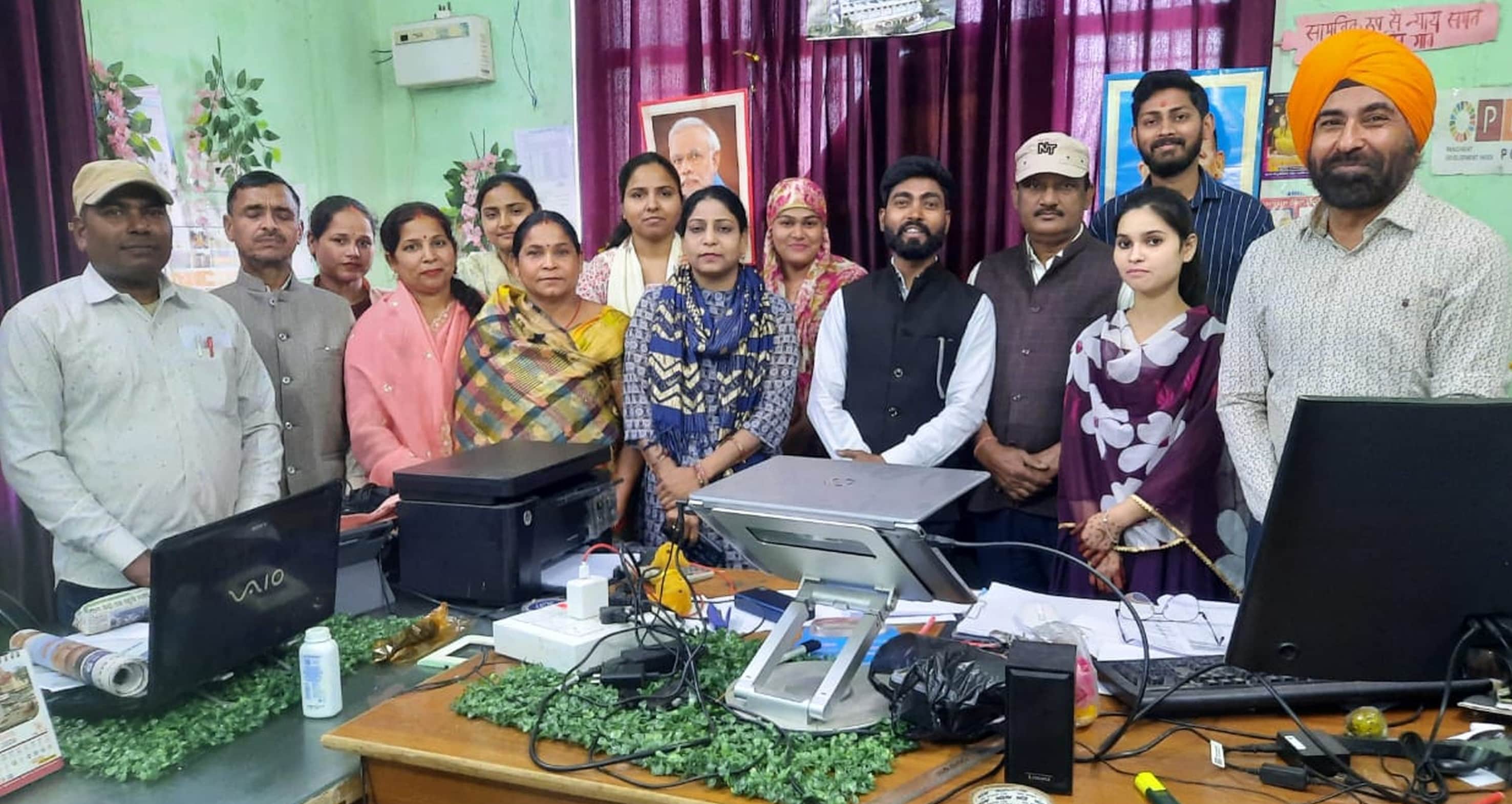 फोटो-15-बलरामपुर के डीपीआरसी में आयोजित प्रशिक्षण में मौजूद मास्टर ट्रेनर।-स्रोत: विभाग