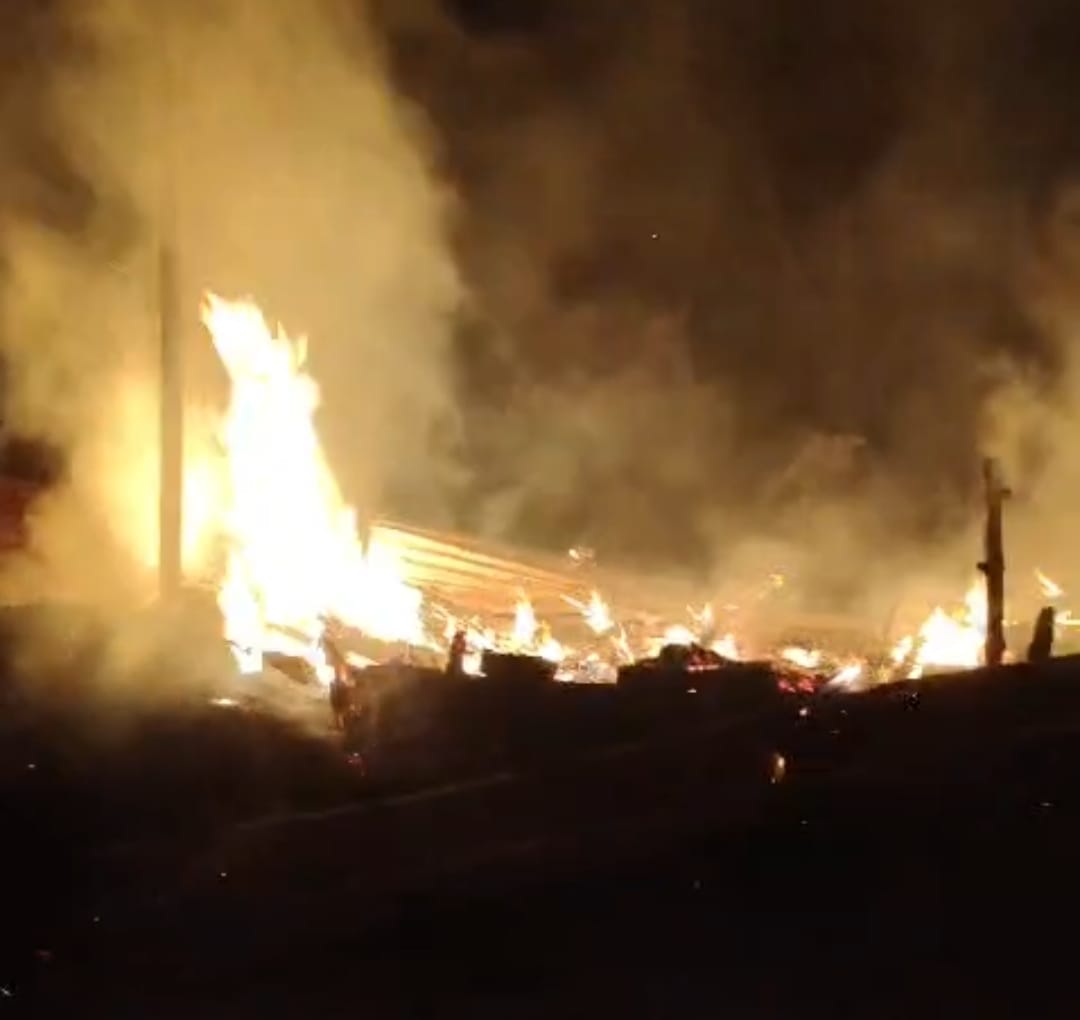 A cylinder exploded due to fire, burning three huts.