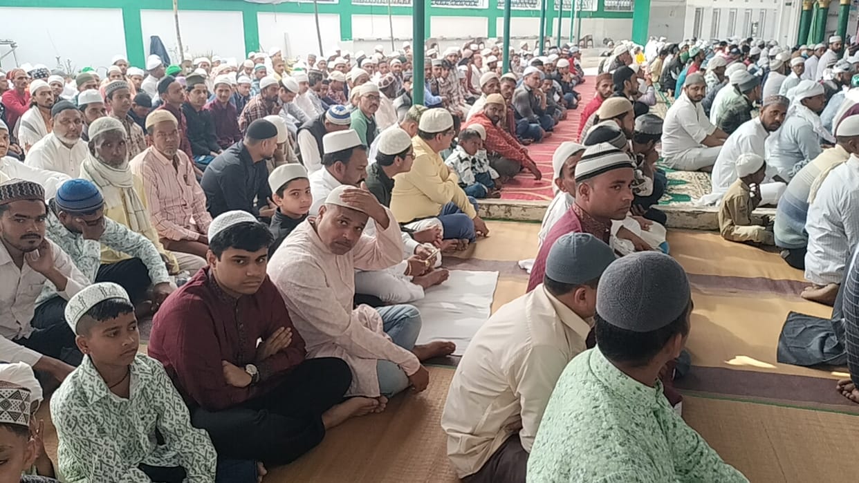 Eid was celebrated with great enthusiasm in Ambala, people greeted each other with hugs.