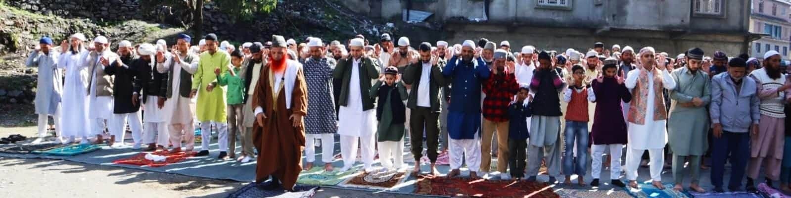 ईद-उल-फितर रामबन में धार्मिक उत्साह के साथ मनाई गई