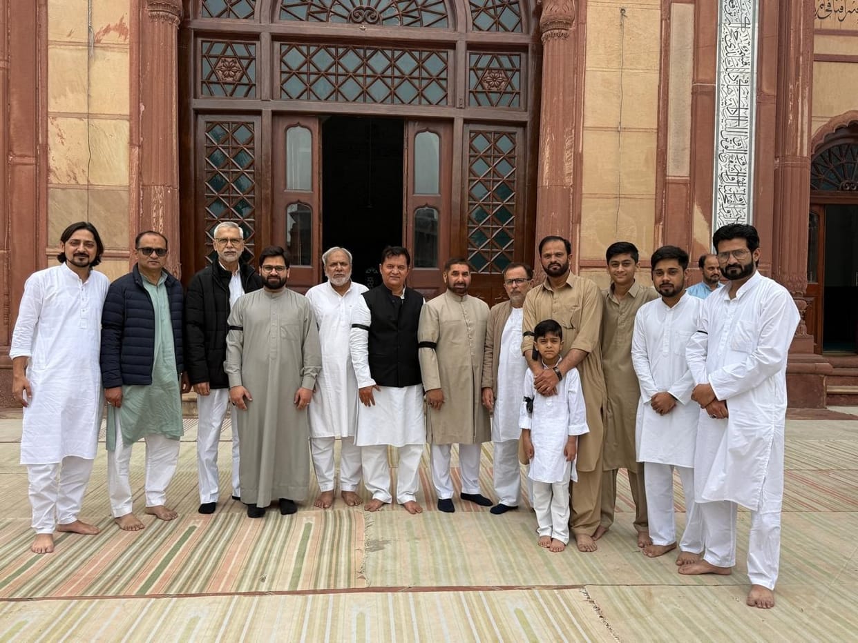 Support for Palestine and Iran in AMU, prayers offered with black bands