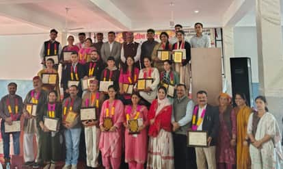 hatti samiti honoured students in ponta
