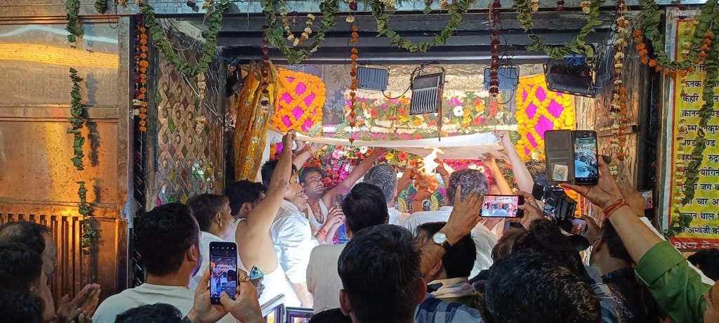 A Magnificent Spectacle Witnessed at the Teej Aarti