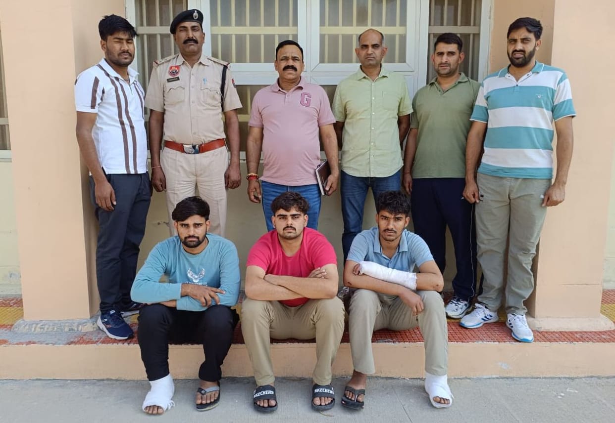 Three accused arrested for kidnapping a furniture trader and a driver and demanding a ransom of Rs 20 lakh
