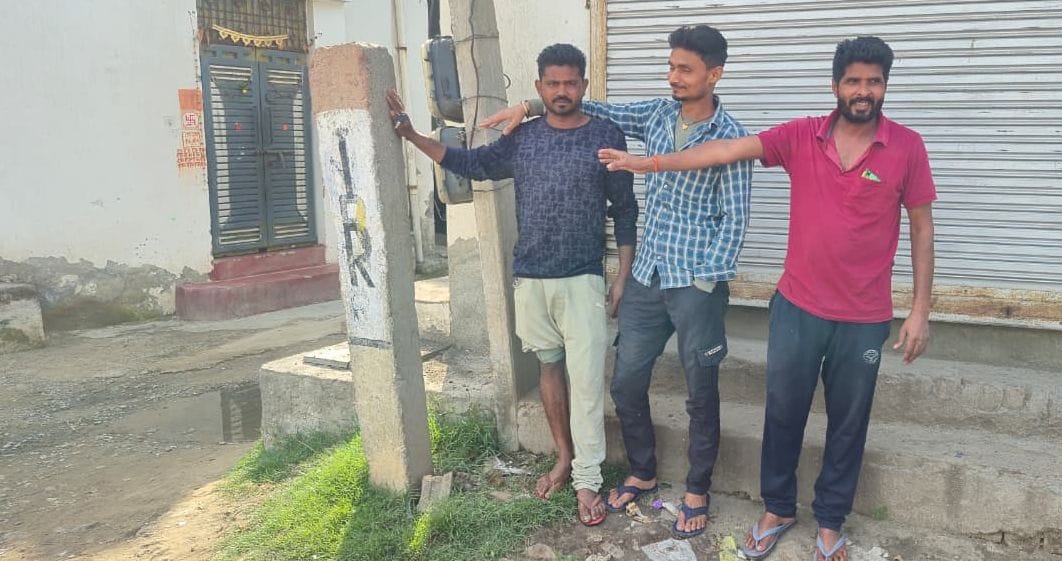 15 shops in Durga Colony will be demolished for the expansion of the railway station