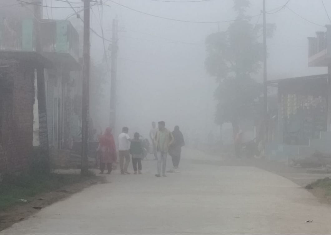 Fog brings chilly feeling, minimum temperature drops by three degrees