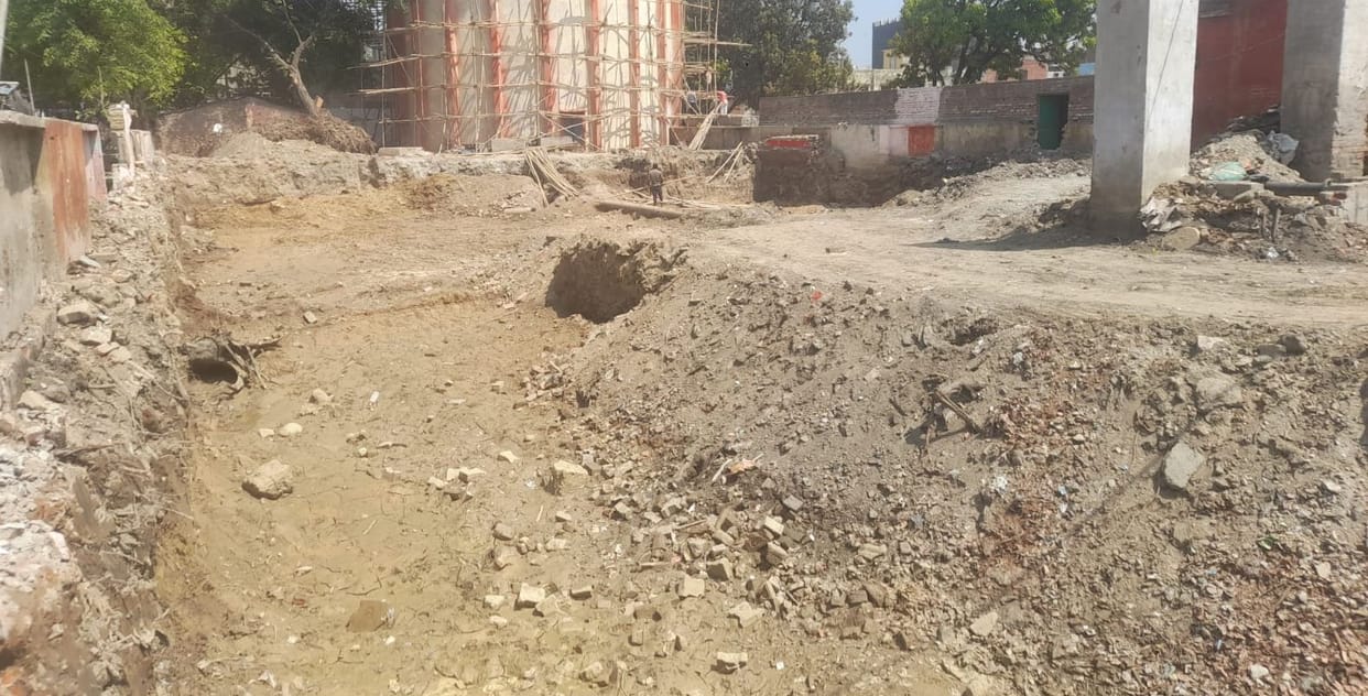 After the illegal construction was removed, the construction of a commercial complex started in the Town Hall.
