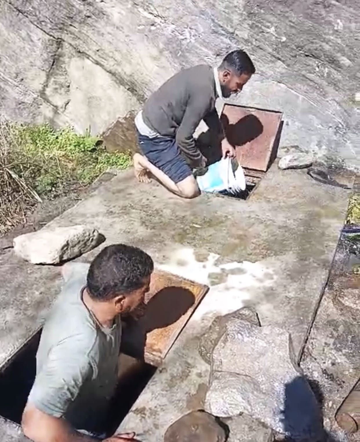 Workers repaired the drinking water tank in Dehra