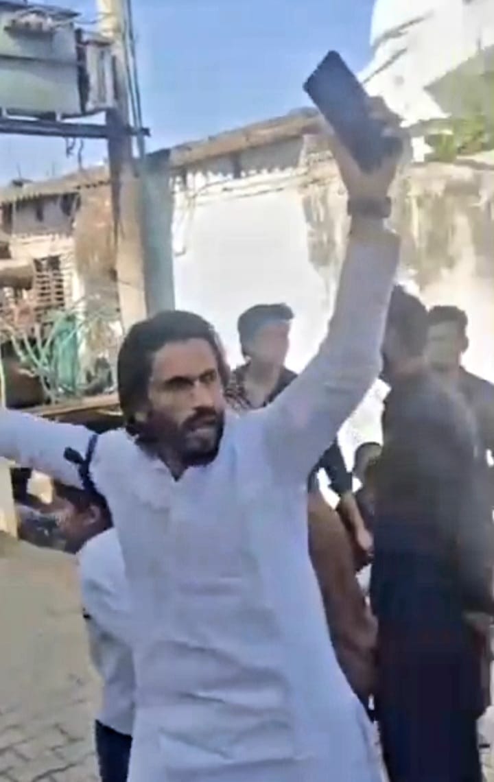 Shia community did not celebrate Eid, sloganeering led to heated altercation with police