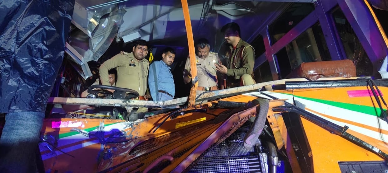 Roadways bus collided with divider on highway, driver killed, 11 passengers including conductor injured