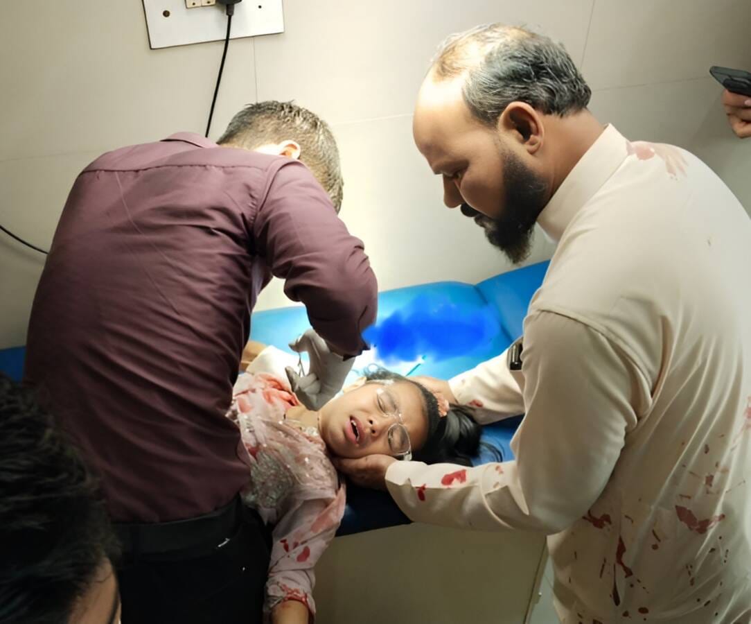 An innocent child was caught in a dangerous manjha and received 10 stitches on her neck