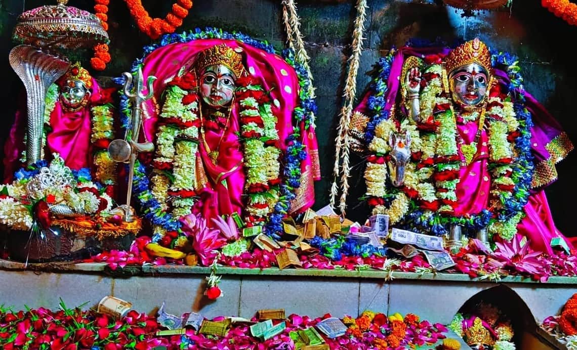 डेरवां में माता शीतला का हुआ श्रृंगार। संवाद