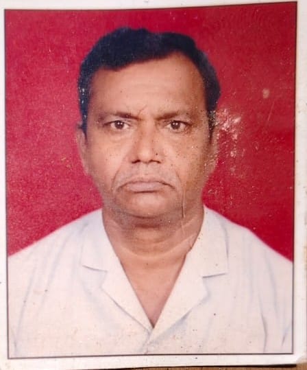 Elderly man who had come to attend niece's wedding was hit by a car and died.