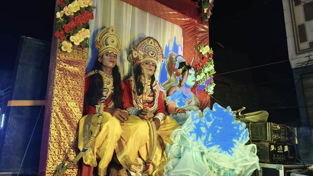 गणगौर शोभायात्रा में शामिल झांकी। संवाद