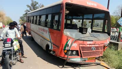 Artisan dies after being hit by a roadways bus on the Locoshed bridge