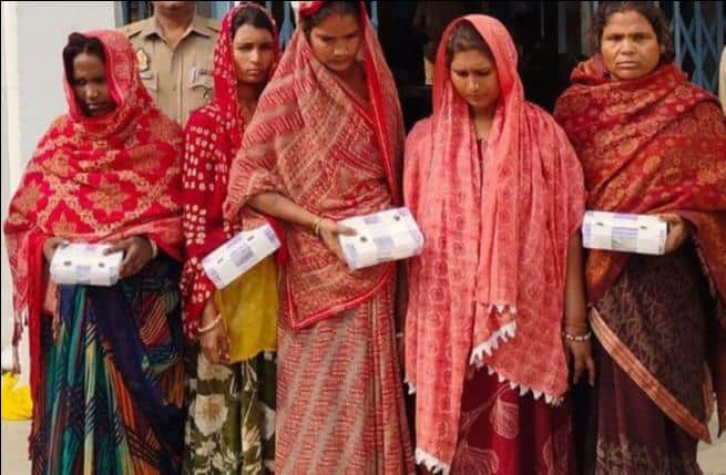  गिरफ्तार की गई टप्पेबाजी की आरोपी महिलाएं।