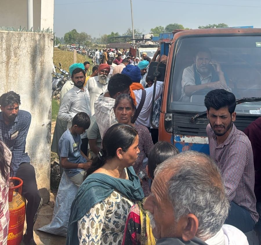 Consumers expressed anger over not receiving gas cylinders