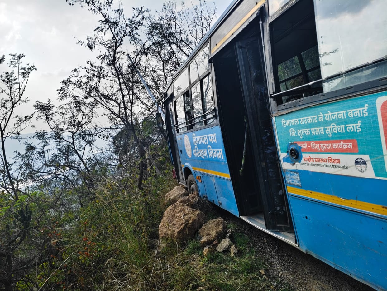 Bandla route bus narrowly escapes major accident, stops after hitting a pole