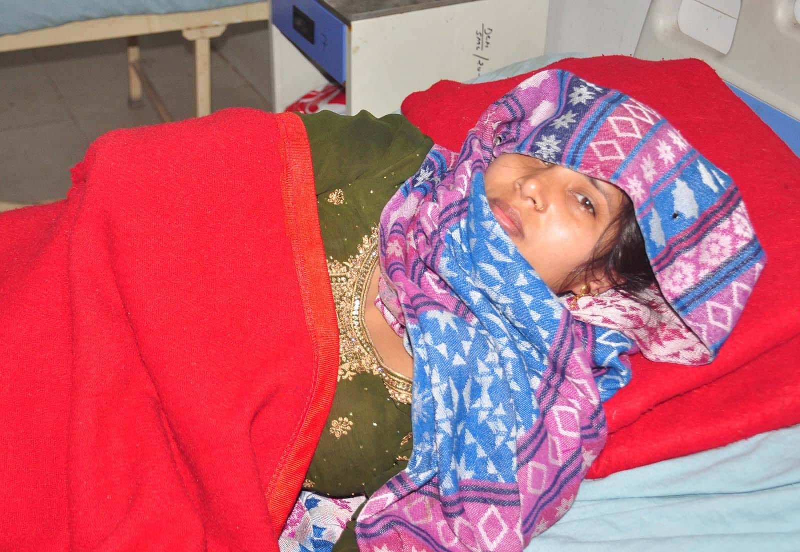 जिला अस्पताल में कुट्टू खाने से बीमार मरीज। संवाद