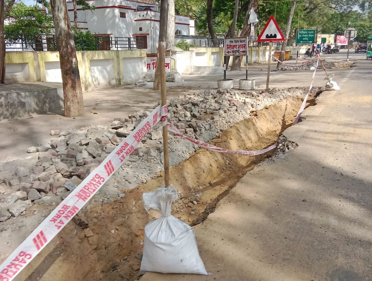 Kachari Road, starting from the Gauri Shankar Temple, will be widened by another three meters.