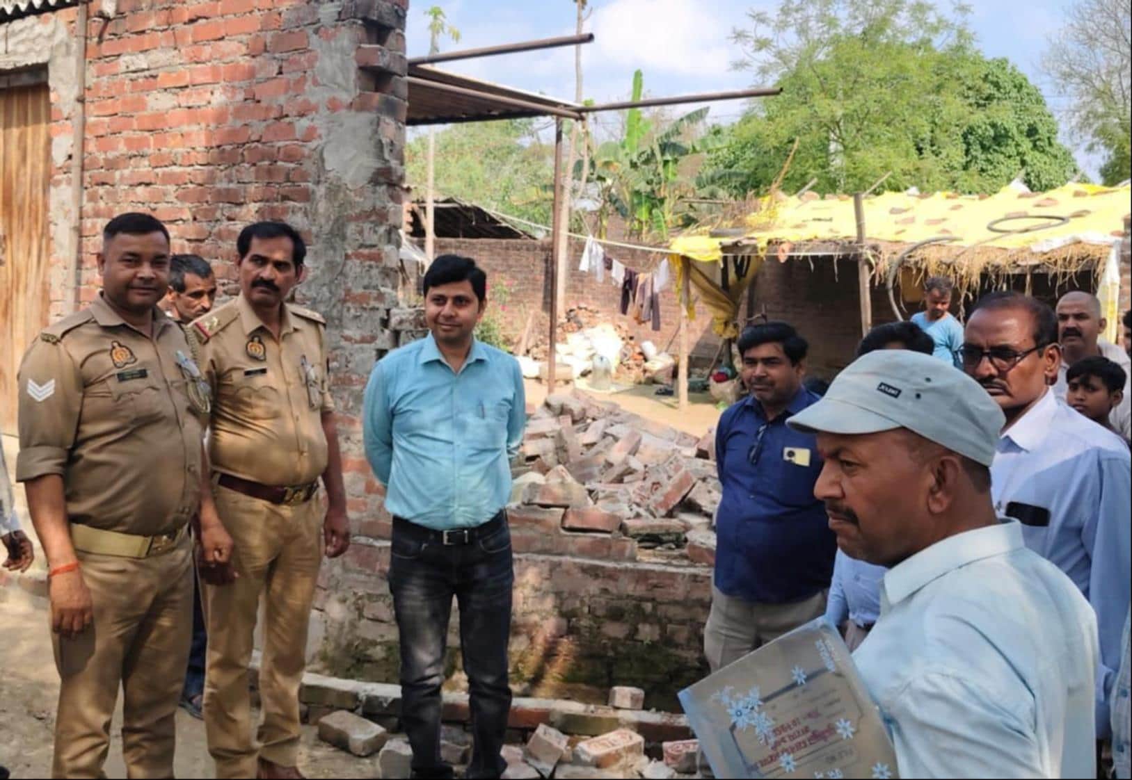 मजरा मोहम्मदपुर में प्रशासन द्वारा हटाया गया अतिक्रमण।     -स्रोत : विभाग