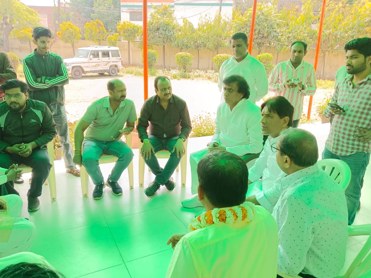 The Mayor's assurances have worn thin, and residents of New Meenakshipuram have surrounded his office.