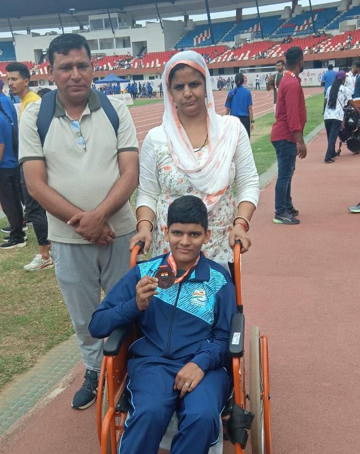 Muskan won bronze medal in National Para Athletics Championship