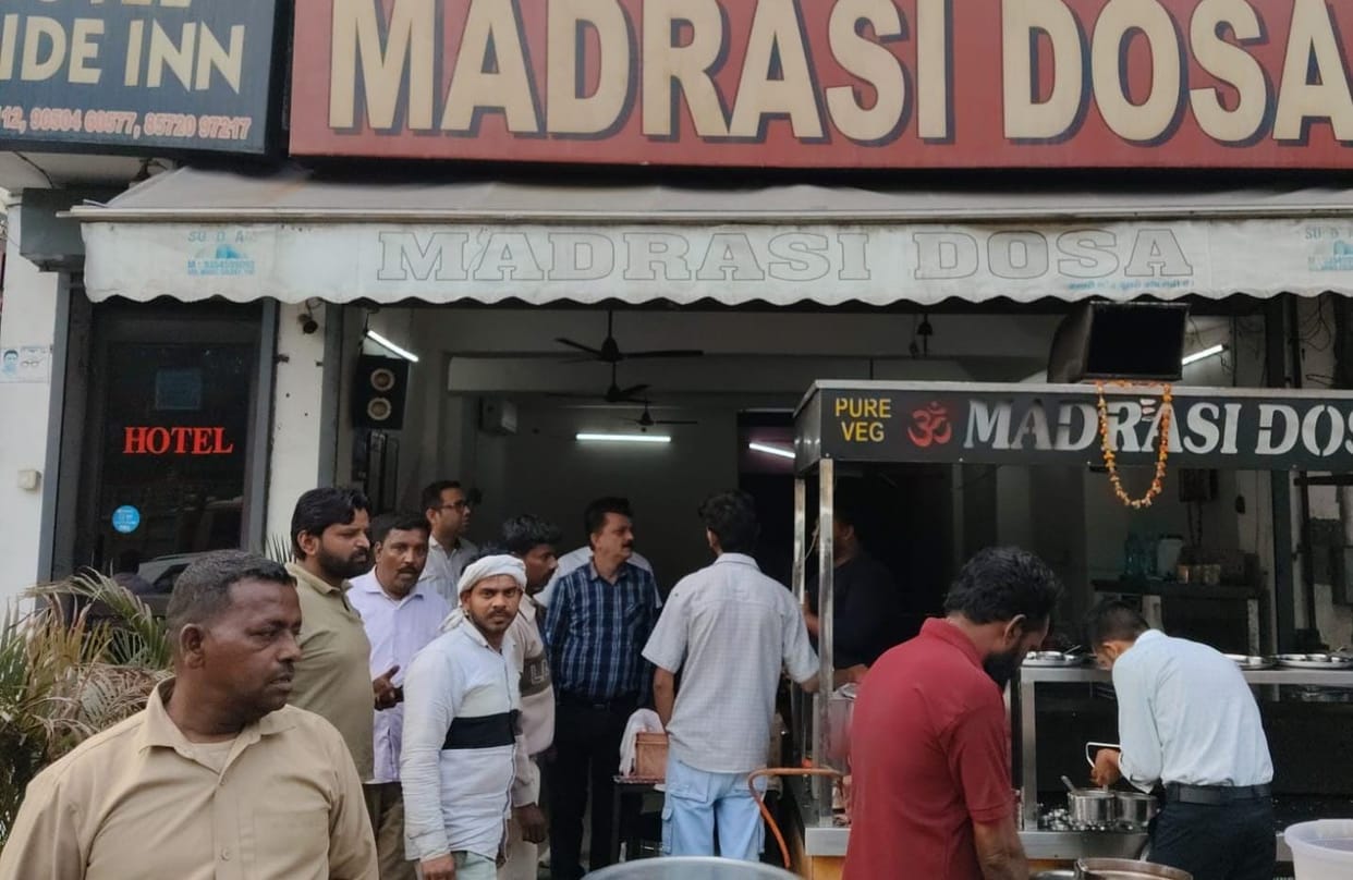 Raids Conducted on Hotels and Dhabas in Search of Domestic Gas Cylinders