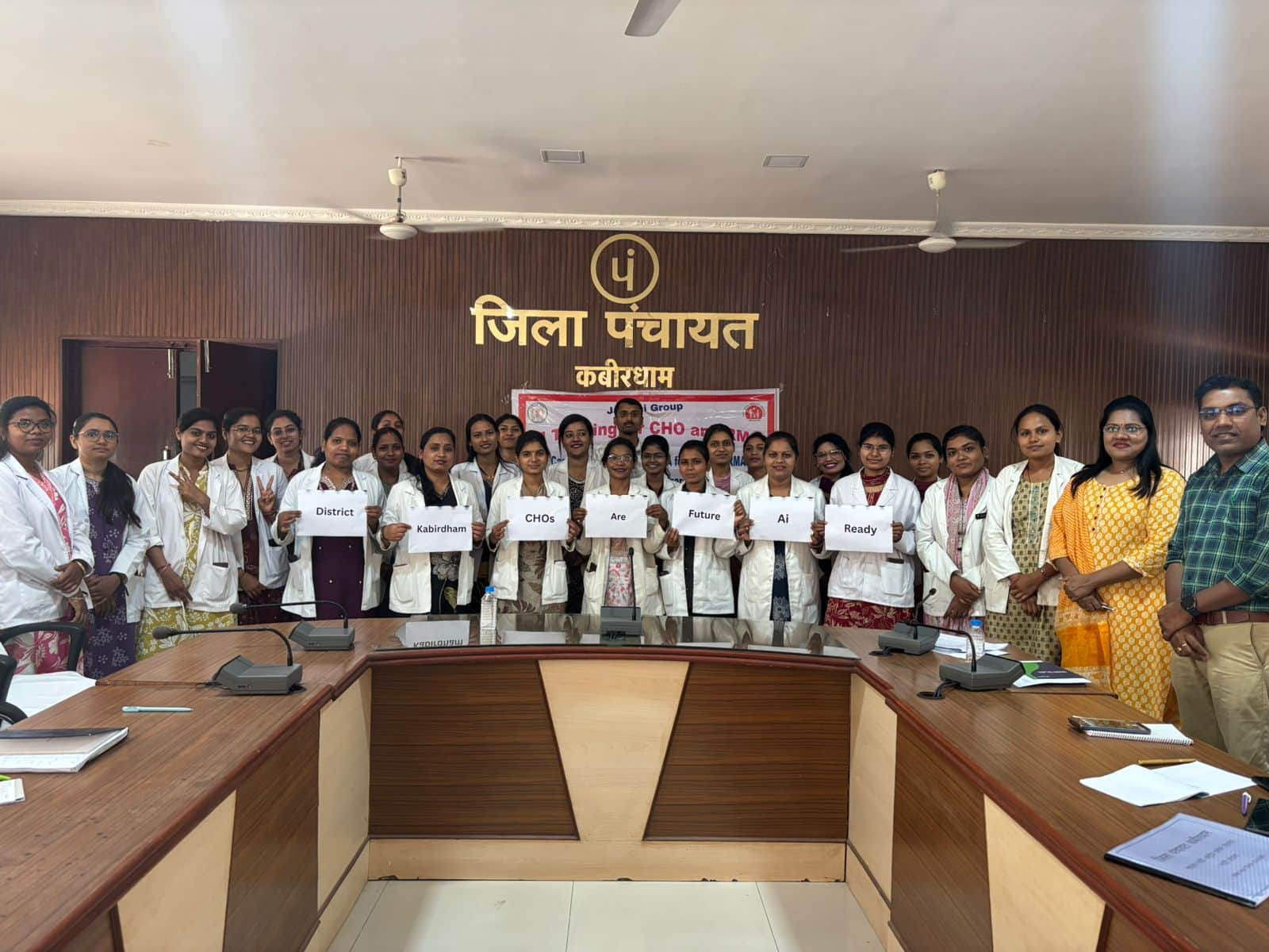 सामुदायिक स्वास्थ्य अधिकारियों को प्रशिक्षण दिया गया