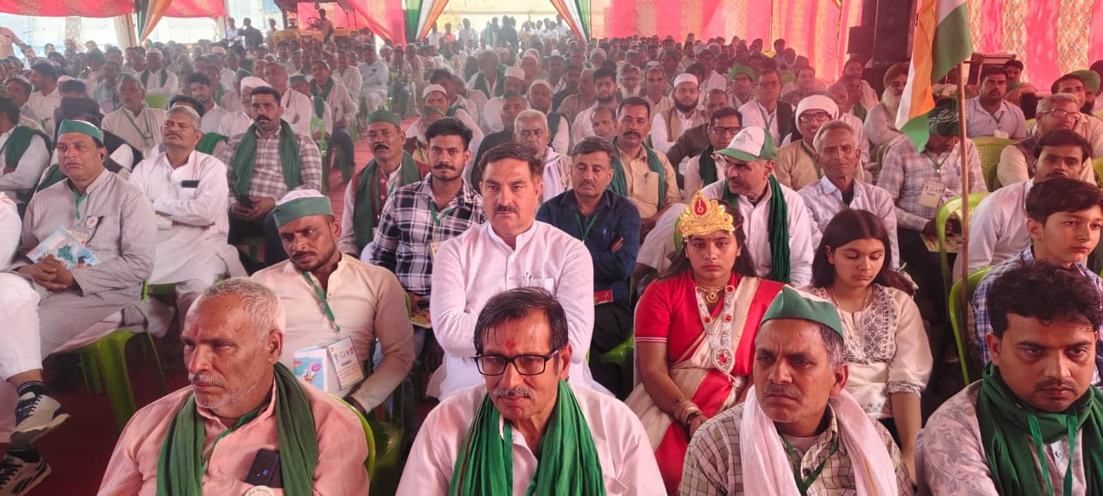 सिसौली के किसान भवन पर आयोजित सेमिनार में पहुंचे किसान : संवाद