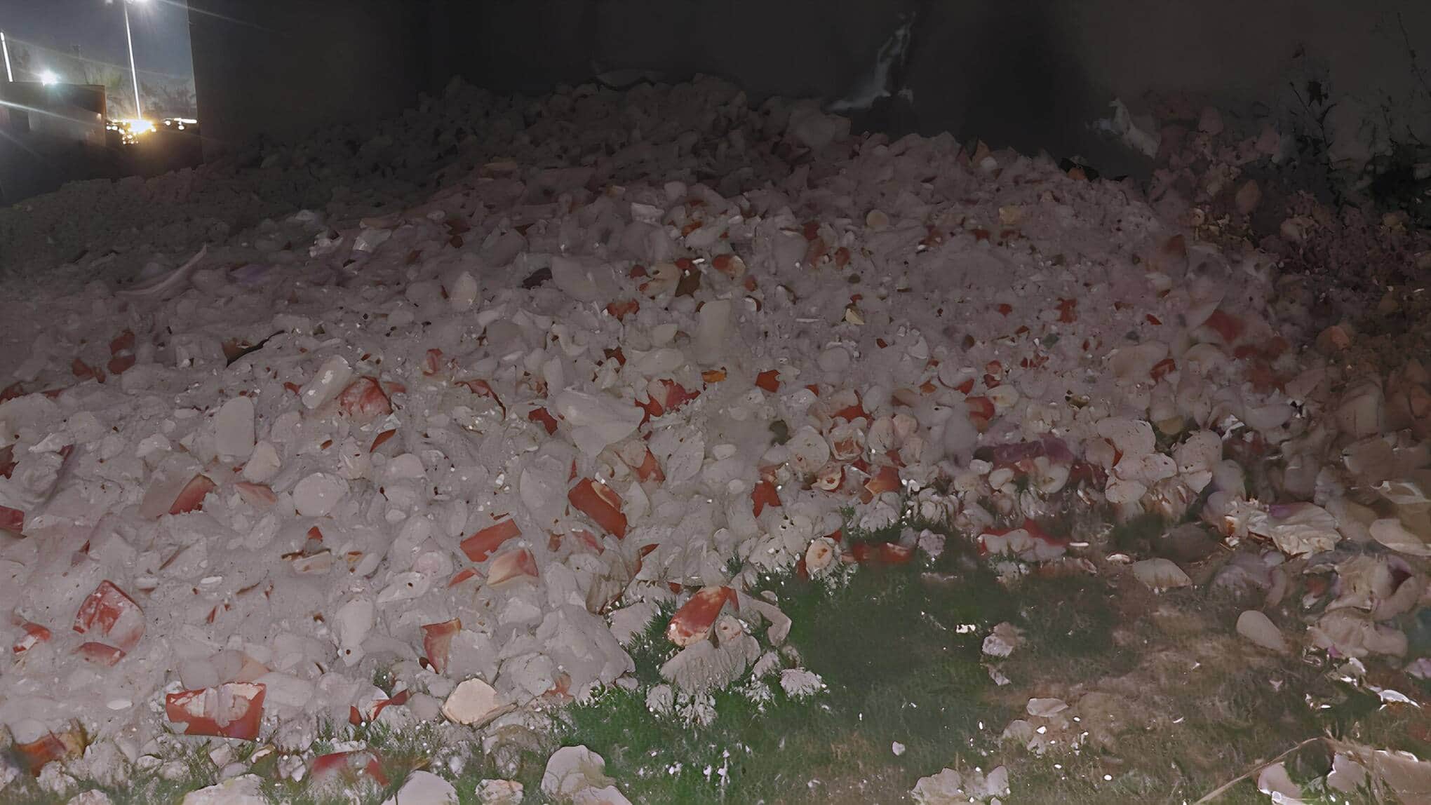 .sector 12 में पढ़ा मलबे का ढ़ेर संवाद