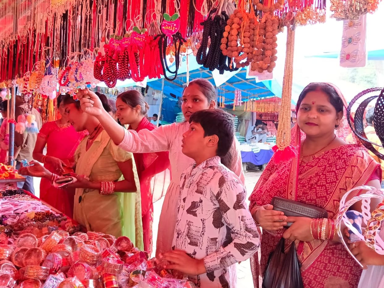 Devi Patan fair bustling, business shines with buyers