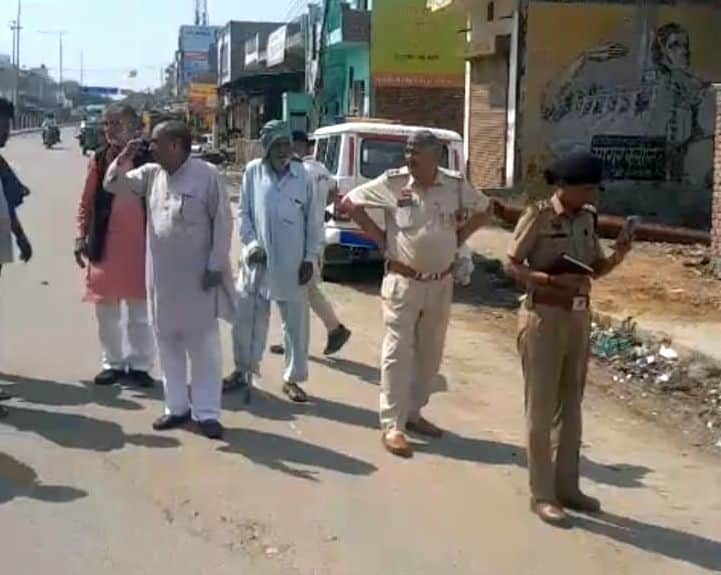 24जेएनडी11-चोरी का सामान बरामद होने के बाद मौके पर पहुंची पुलिस। संवाद