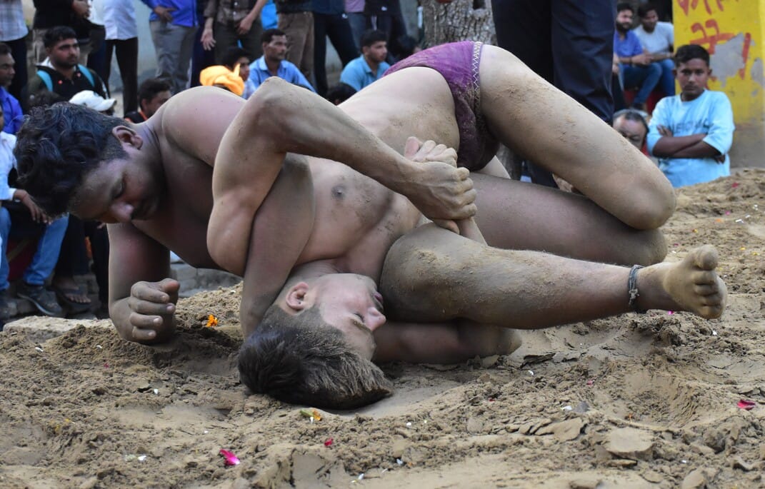 The wrestling between Ankit of Mathura and UP Kesari ended in a draw