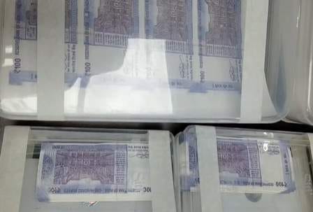Tenth-grade pass teenagers were printing fake currency notes after learning from a tube, three people including a father and son were caught.