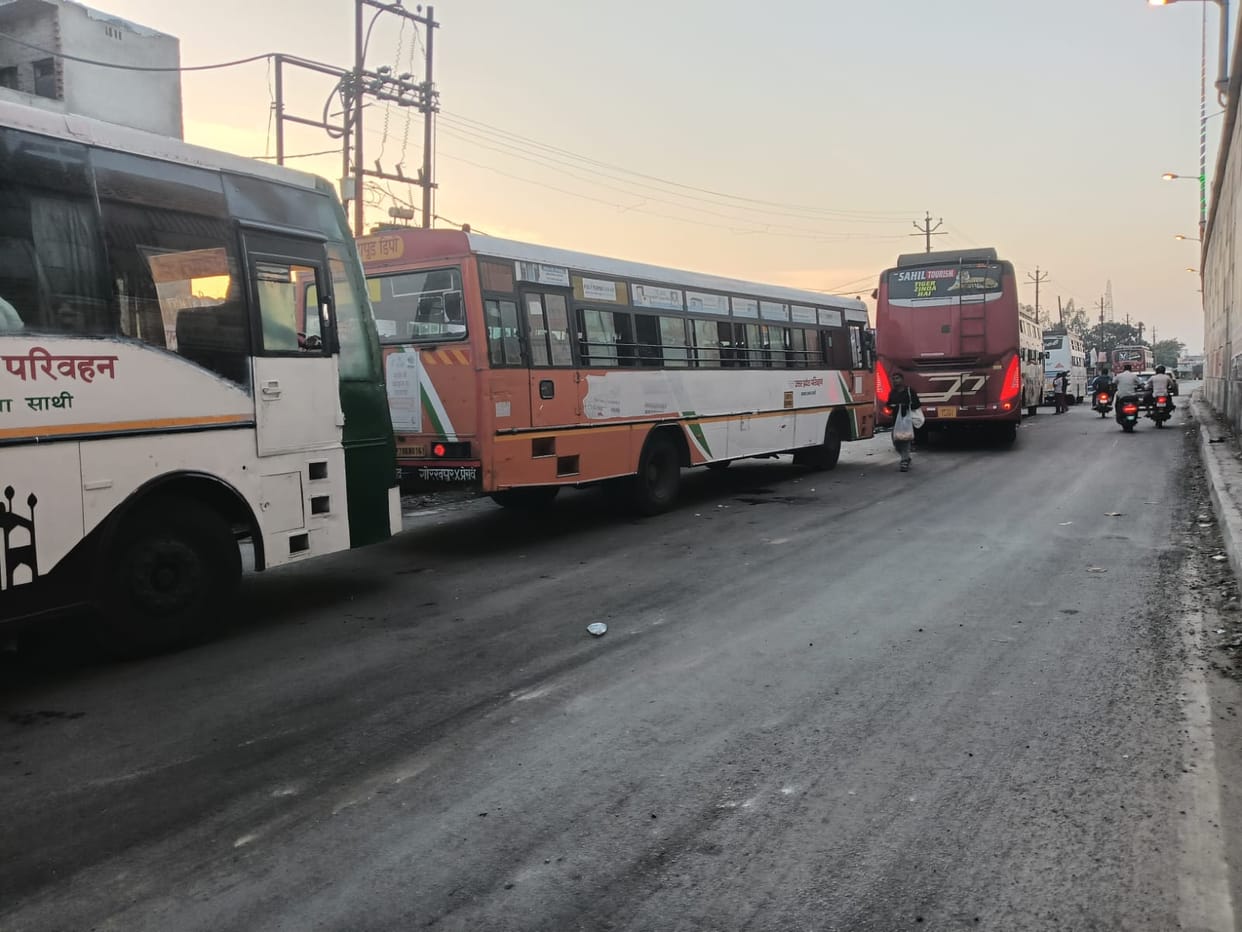 Private bus drivers picking up passengers