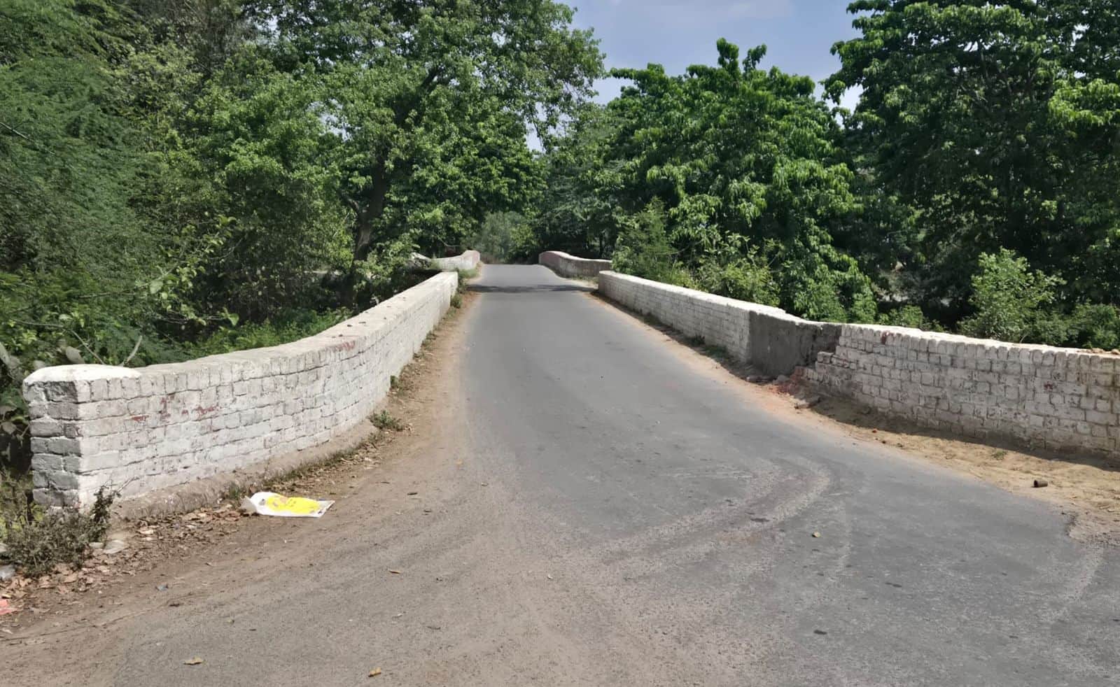 फोटो-13- शारदा नहर पर बना पुराना पुल। संवाद