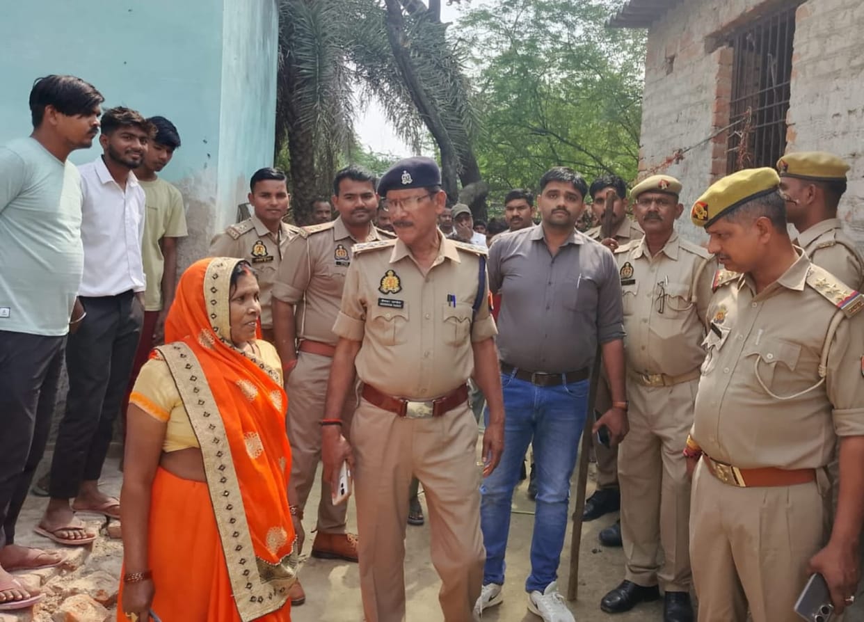Leopard's noise in Handia, panic in the colony