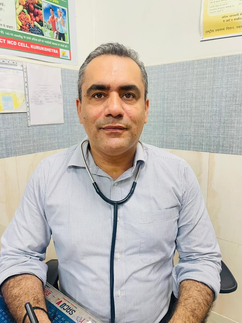 The risk of viral infections has increased due to the fluctuating weather, and hospitals are overcrowded with patients.