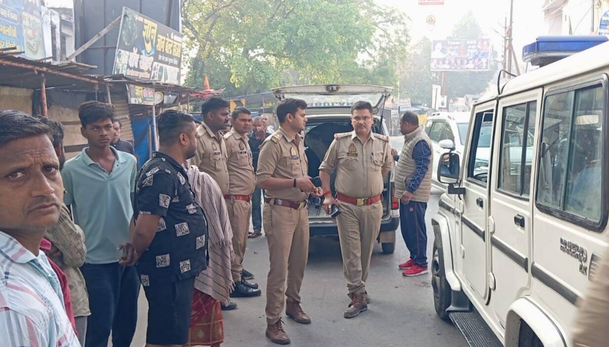 Middle-aged man found unconscious by roadside dies.