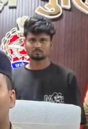 मंन्दिर से घंटा चोरी का पकड़ा गया आरोपी। स्रोत पुलिस