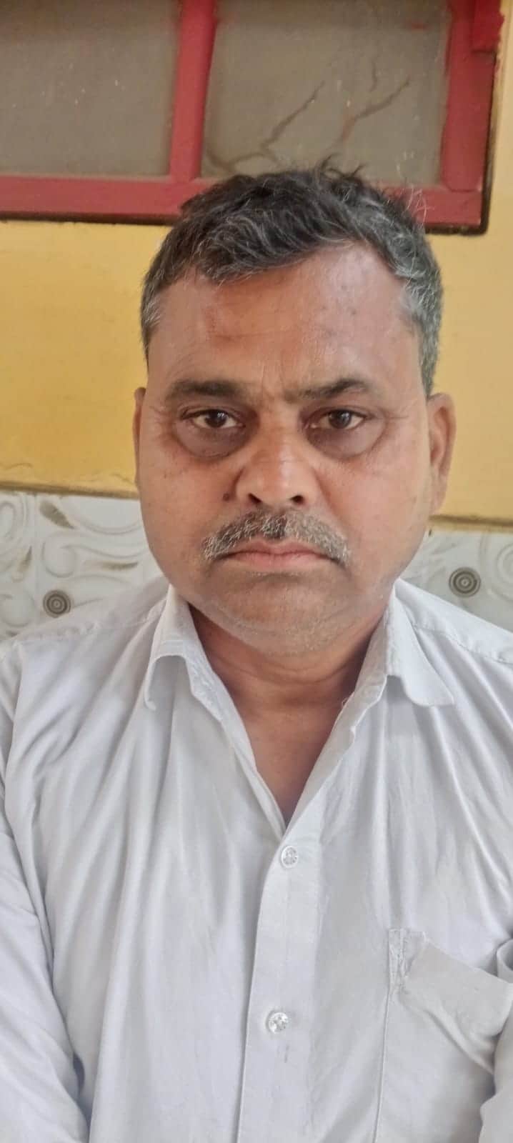 शिकायतकर्ता राजेश वर्मा। संवाद