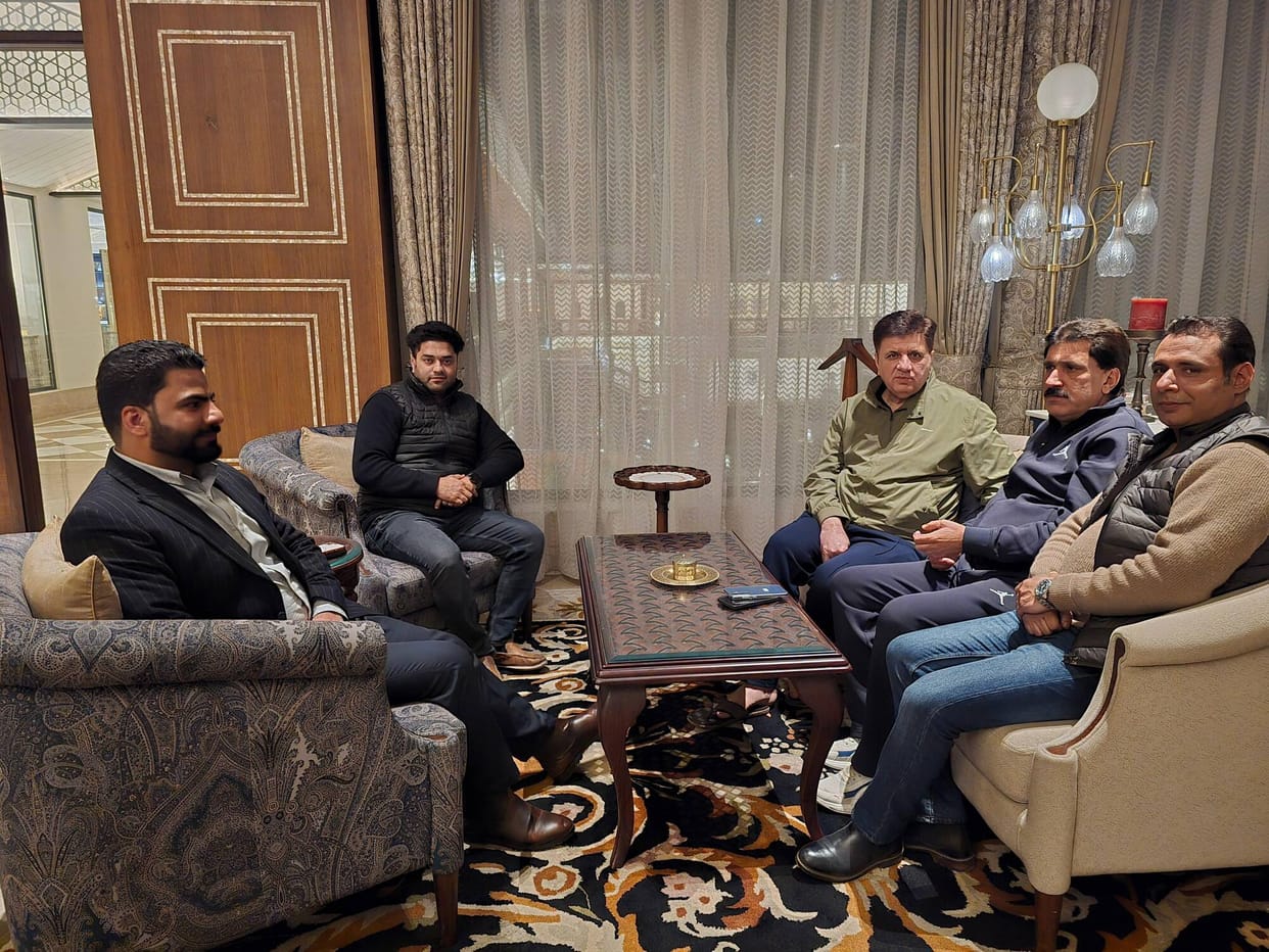 Srinagar, BJP Leaders, Held Meeting, Praise PM