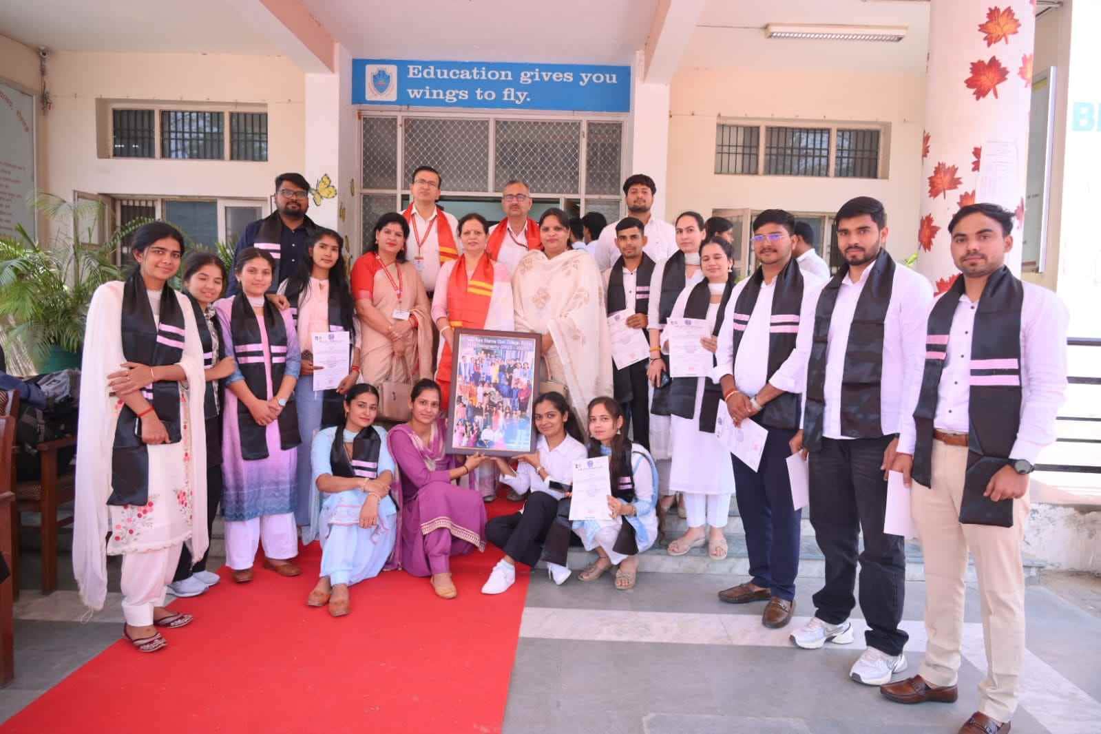 10 पंडित नेकी राम शर्मा राजकीय महाविद्यालय परिसर में आयोजित दीक्षांत समारोह में सम्मानित विद्या