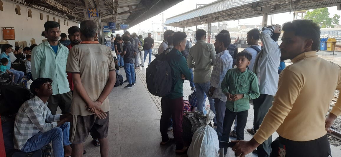 Effect of diversion... increased crowd of passengers at the railway station