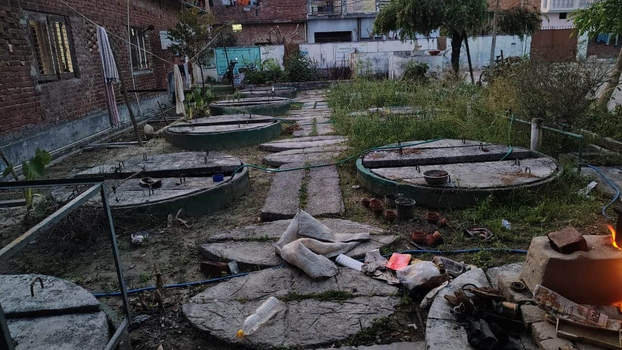 बायो गैस और गोबर गैस प्लांट।