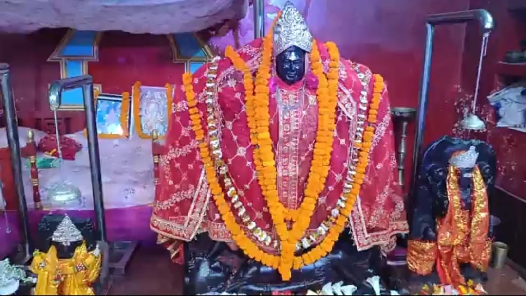 Muzaffarpur Bihar news : chaitra navratra festival seventh day devotee engage worship maa kalratri today