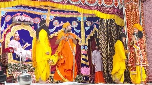 Emotional performance of 'Narsi Charitra' in Navratri festival